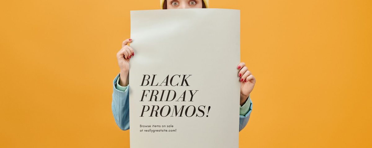 Banner promo kode Tokopedia dengan diskon hingga 50% untuk belanja online