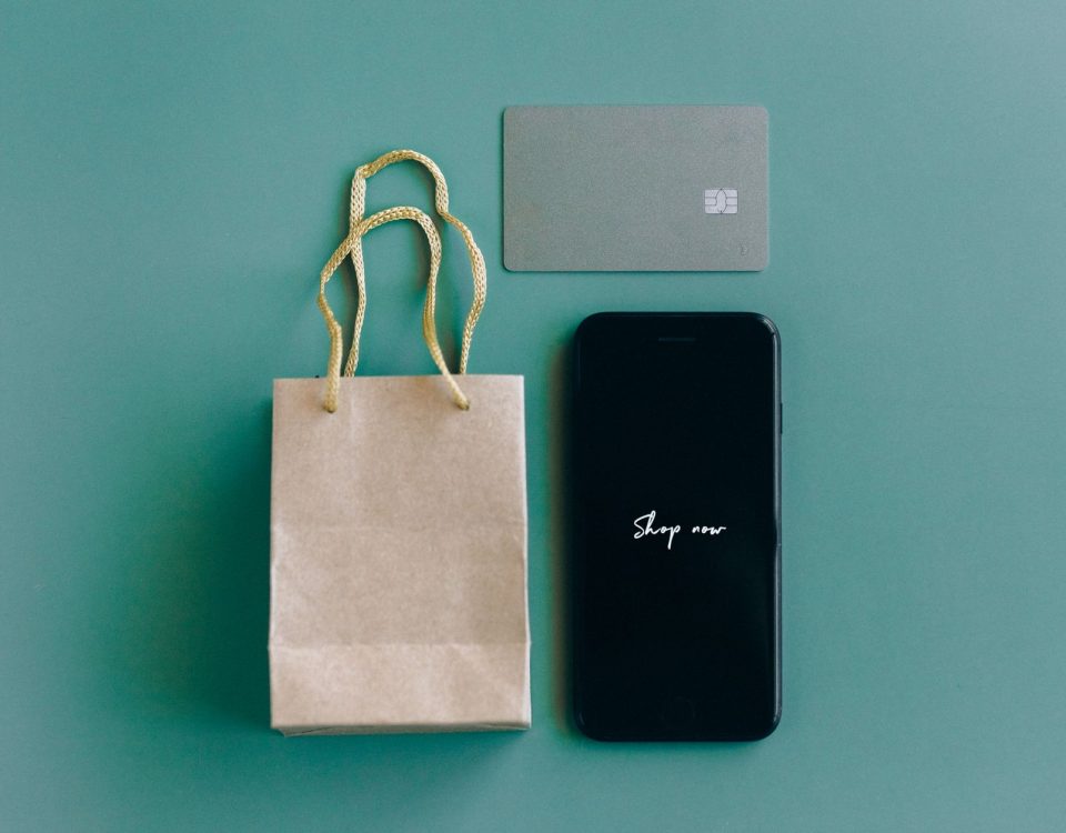 Toko online modern dengan berbagai produk untuk dibeli