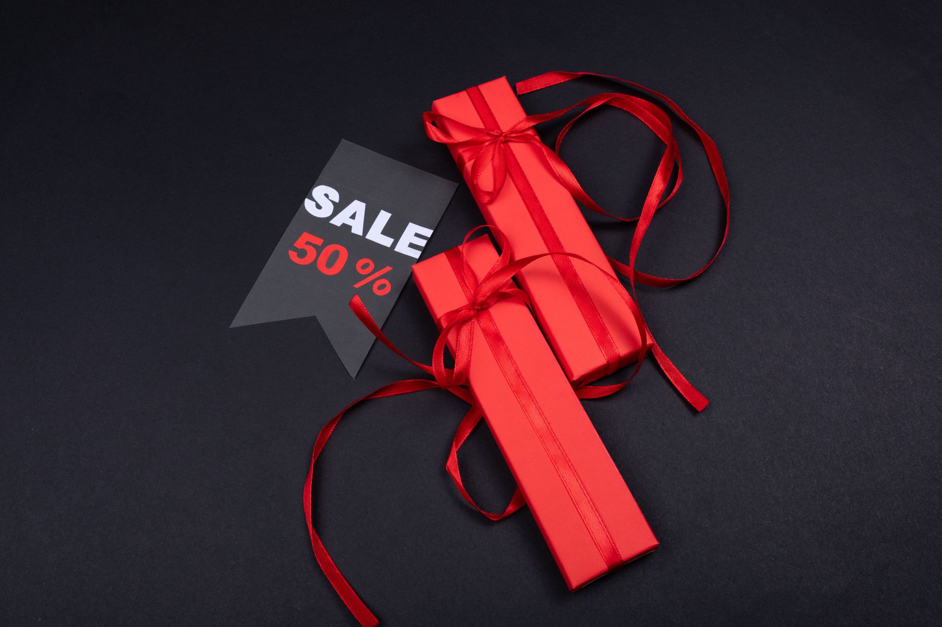 Banner promo gratis ongkir Shopee, belanja hemat tanpa biaya kirim, dapatkan penawaran terbatas sekarang