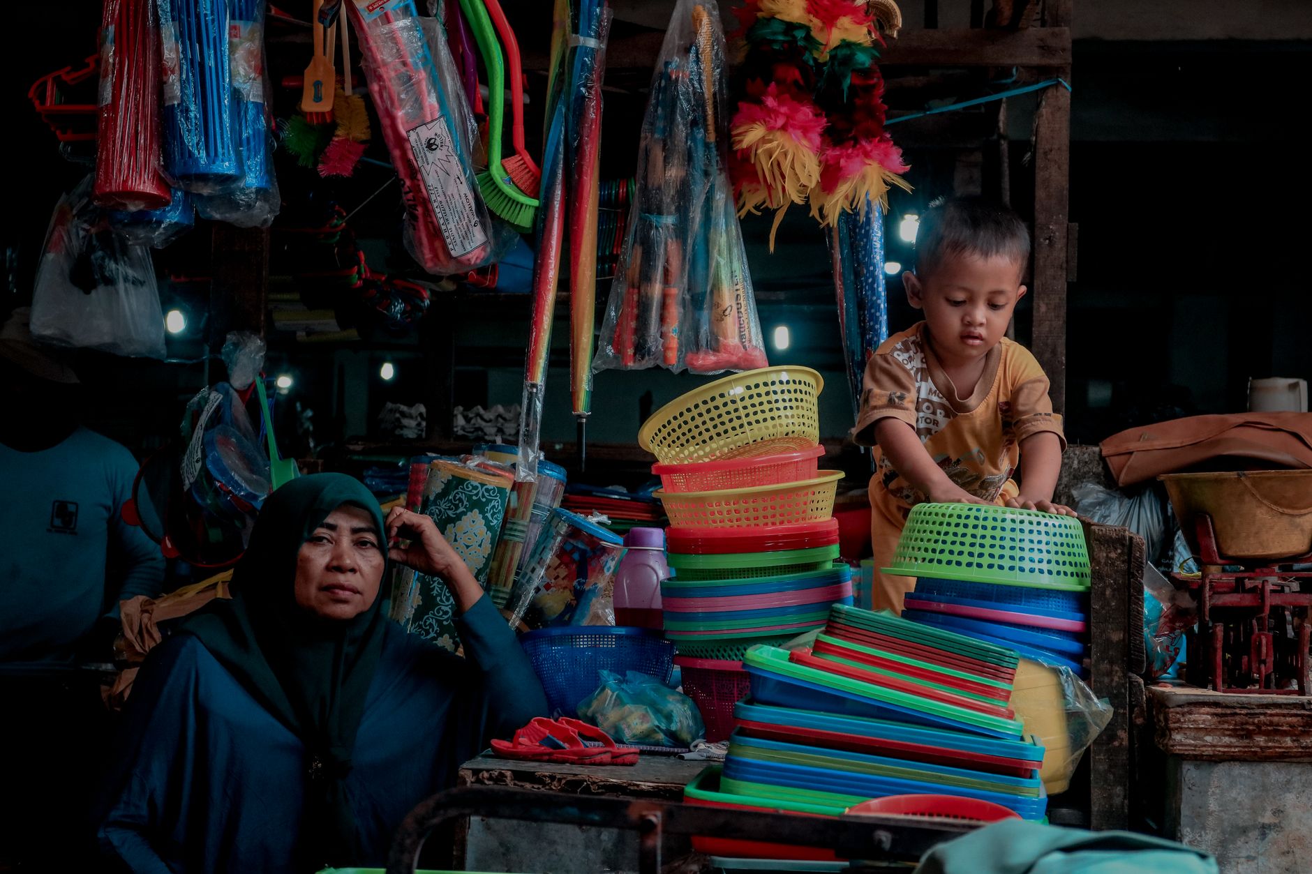Ilustrasi langkah-langkah cara jual barang di marketplace secara mudah dan efektif