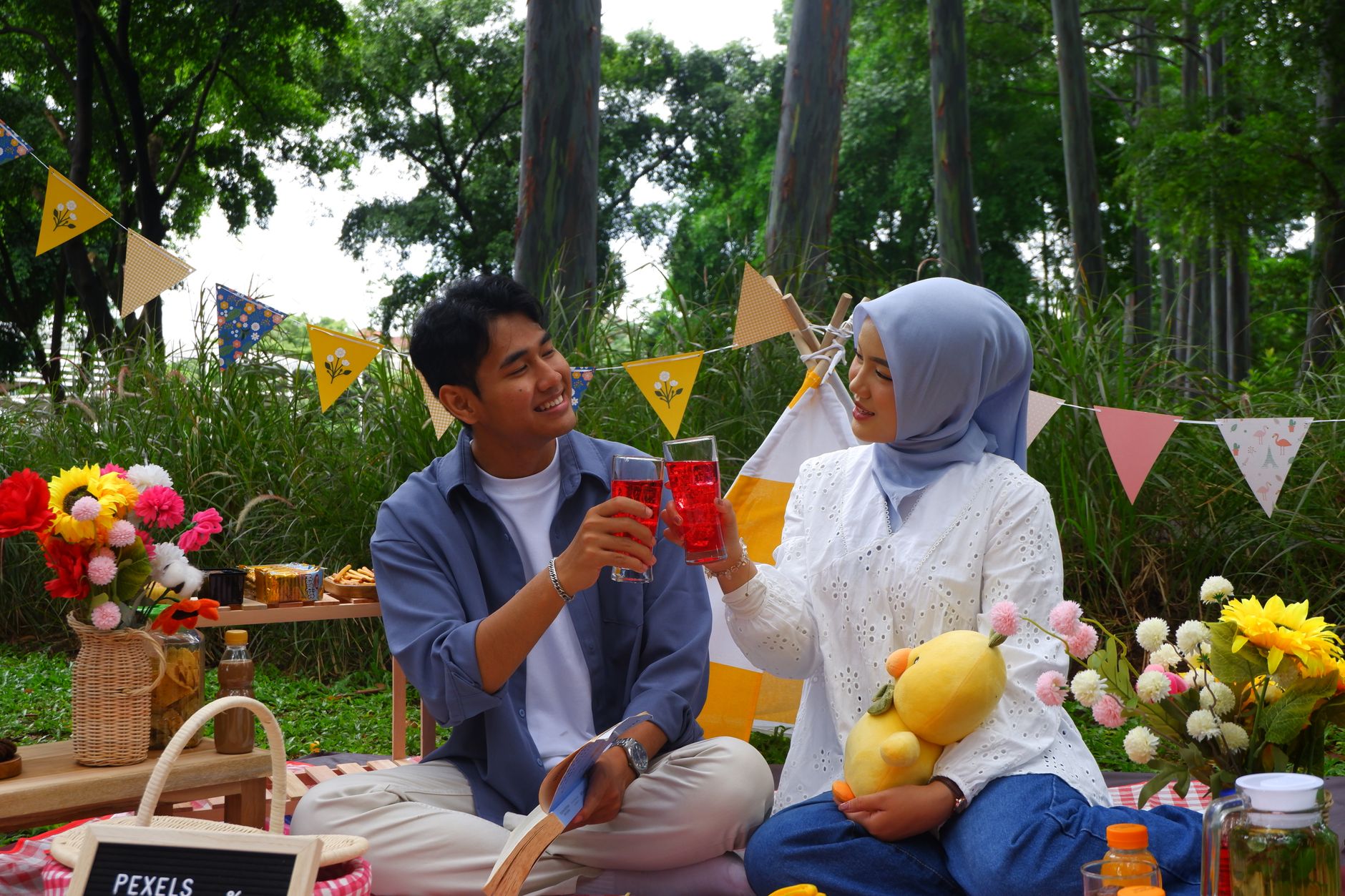 Voucher Tokopedia senilai 1 juta untuk belanja online, dapatkan diskon dan promo eksklusif.
