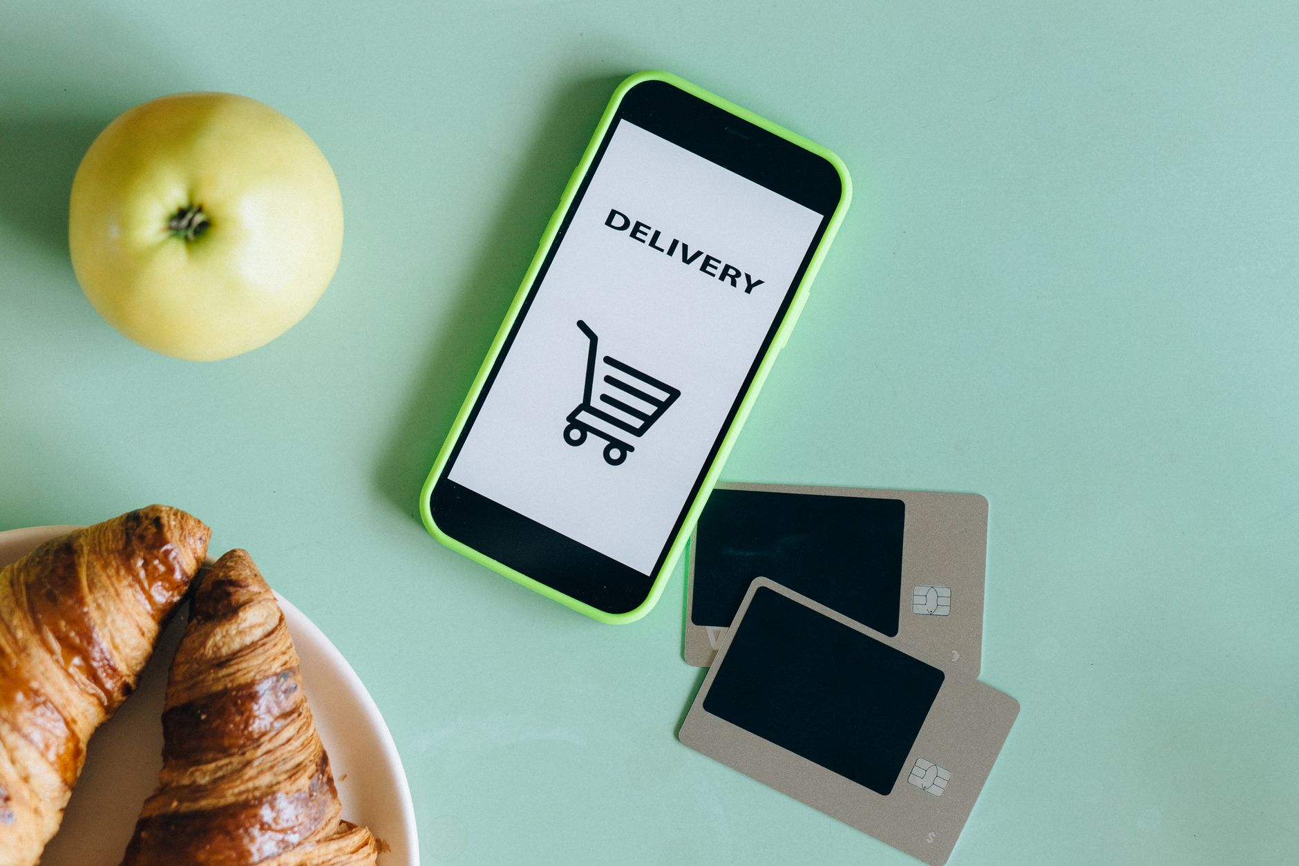 Ilustrasi langkah mudah berbelanja di Tokopedia dengan pembayaran kredivo, mulai pilih produk hingga konfirmasi kredit.